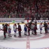 Un geste inattendu lors de la poign&eacute;e de main entre le Canadien et les Hurricanes fait r&eacute;agir