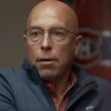 Un d&eacute;fenseur gaucher &eacute;chang&eacute; par Kent Hughes brise le silence &laquo; Ce nest pas facile &raquo;