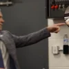 Ce que Martin St-Louis cri&eacute; &agrave; trois joueurs dans le vestiaire dont Jacob Fowler est r&eacute;v&eacute;l&eacute;
