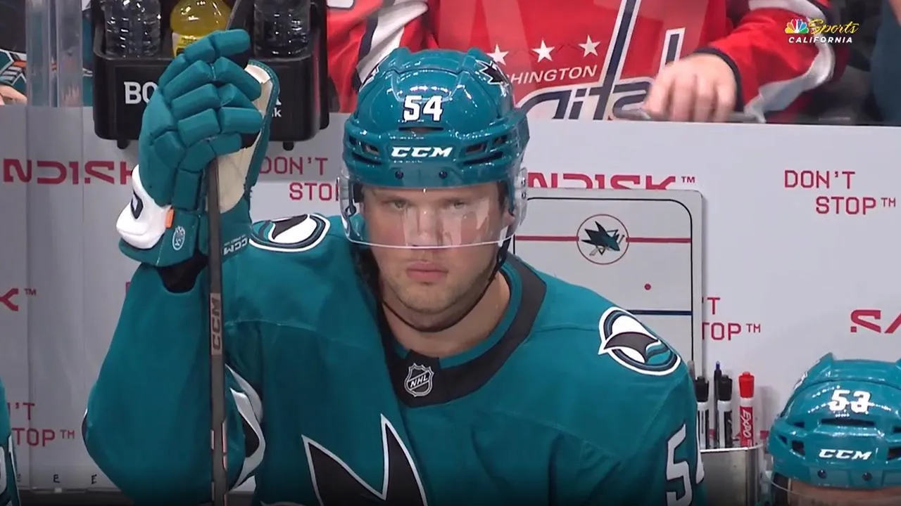 Patrick Giles stats hockey