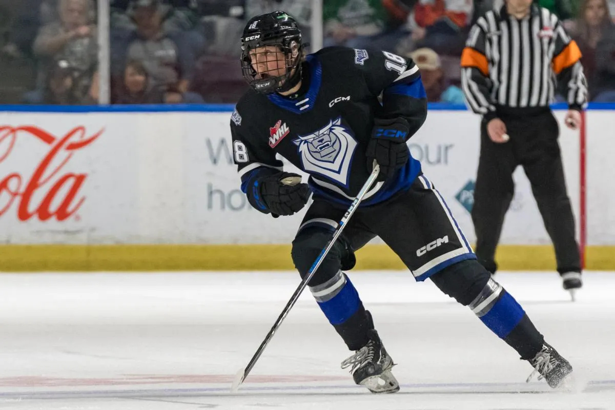 Keaton Verhoeff stats hockey