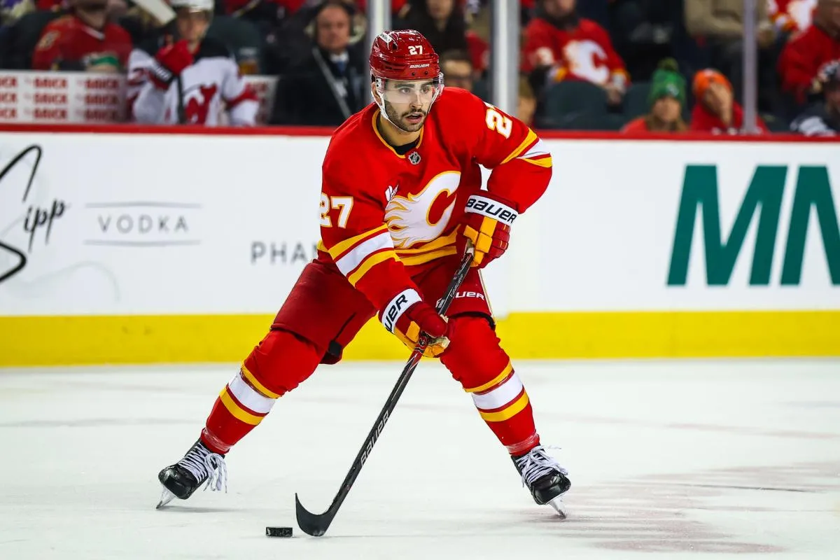 Matthew Coronato stats hockey