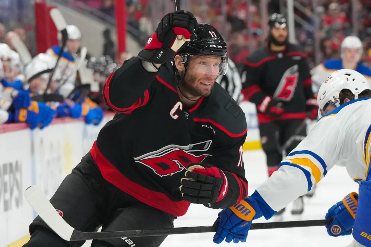 Jordan Staal stats hockey