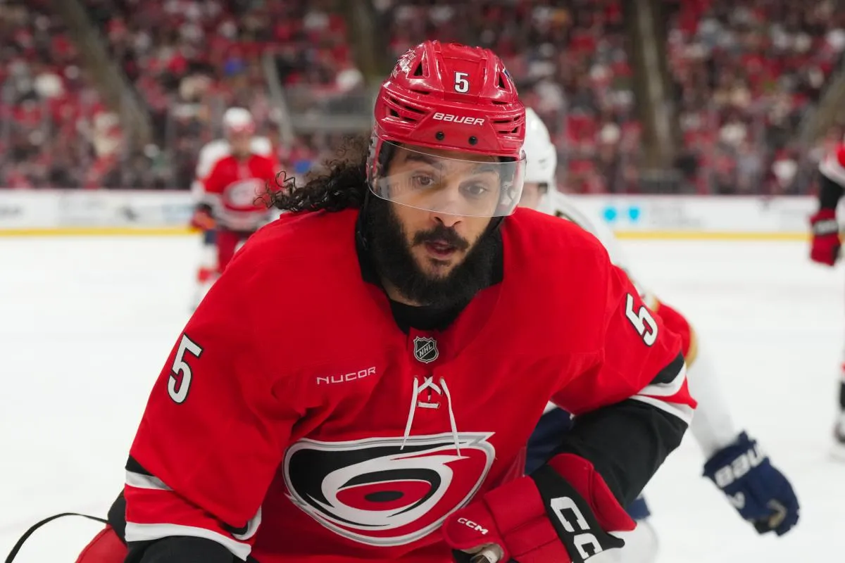 Jalen Chatfield stats hockey