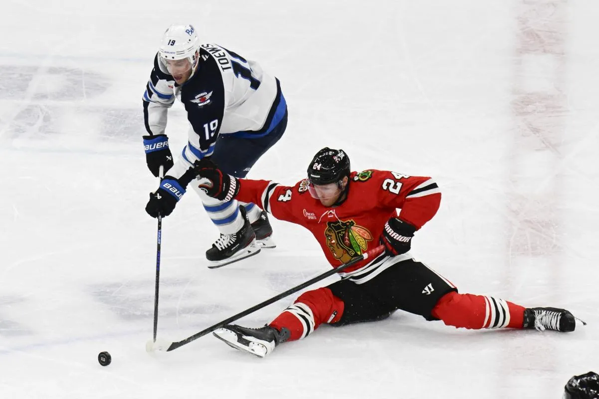 Sam Lafferty stats hockey