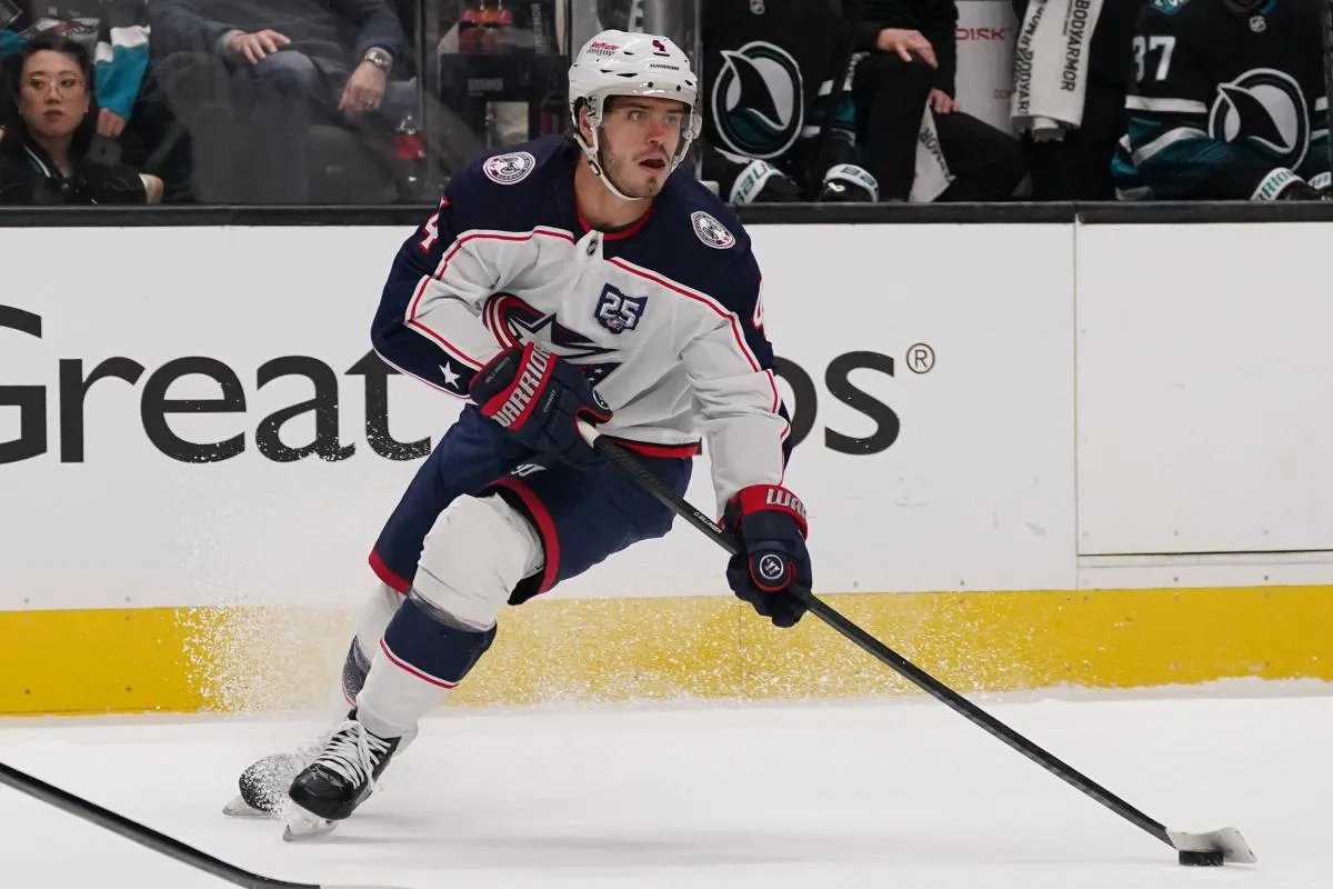 Cole Sillinger stats hockey