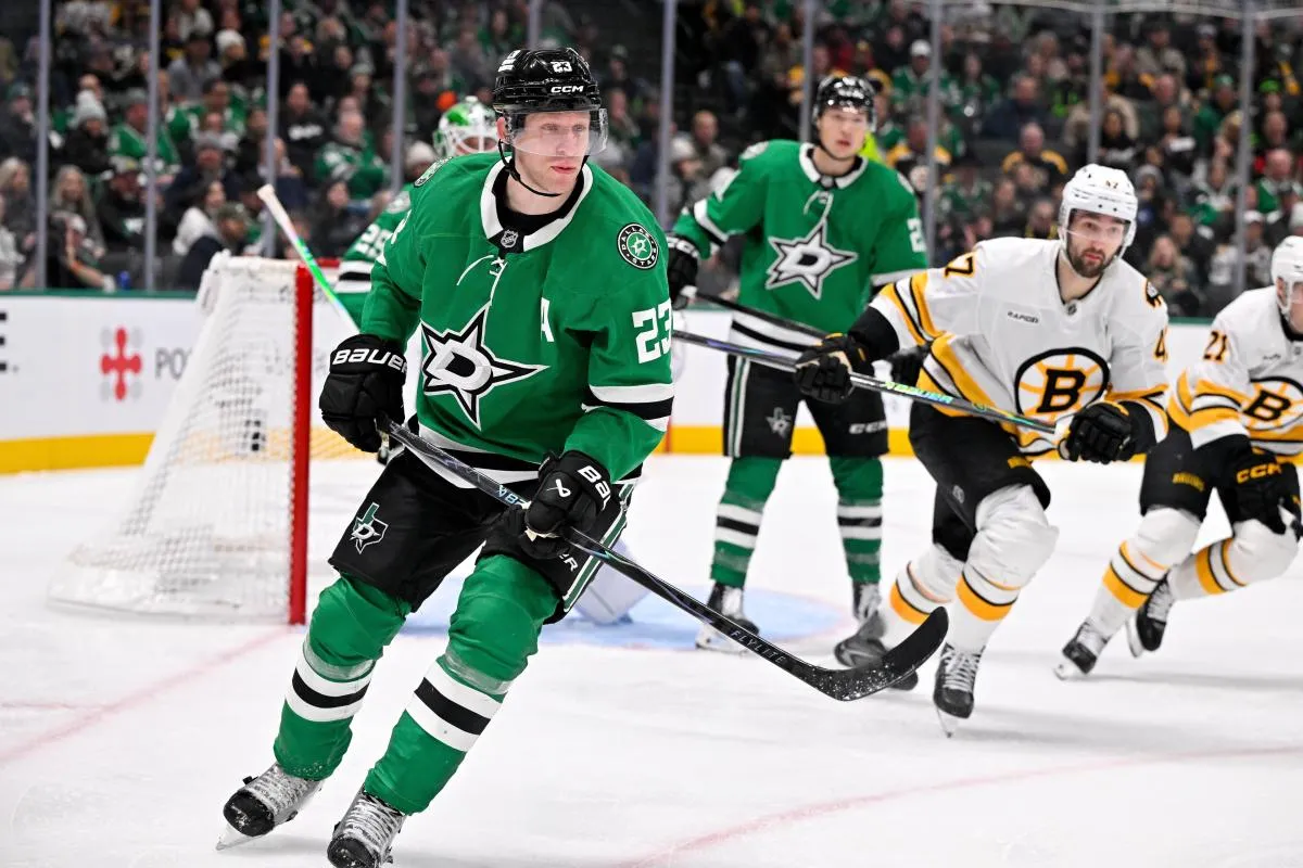 Esa Lindell stats hockey