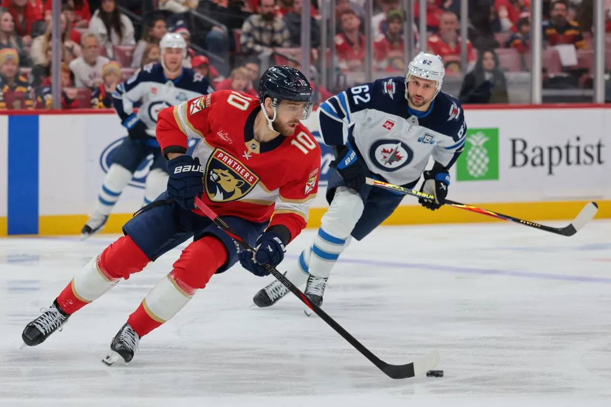 A.J. Greer stats hockey