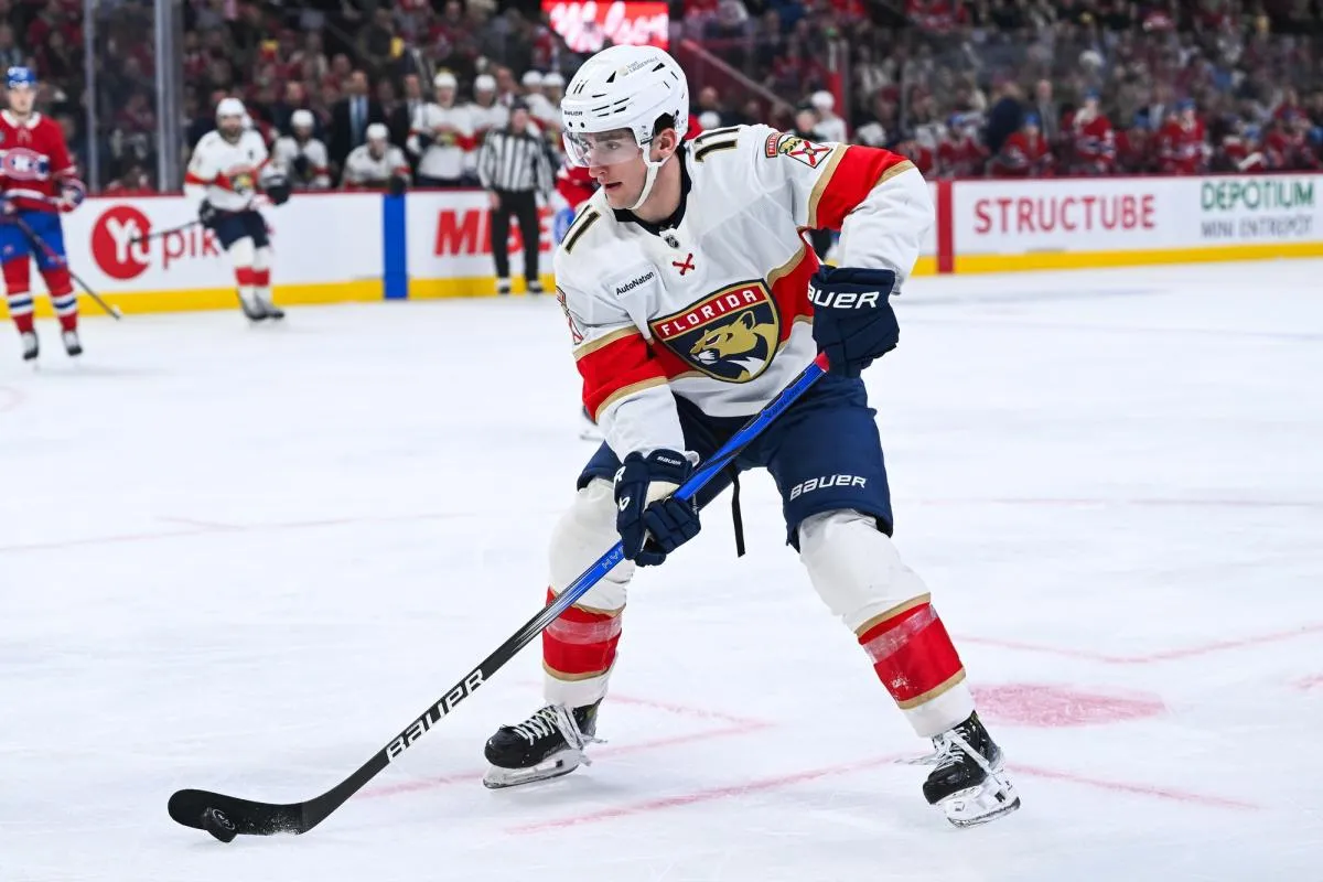 Mackie Samoskevich stats hockey