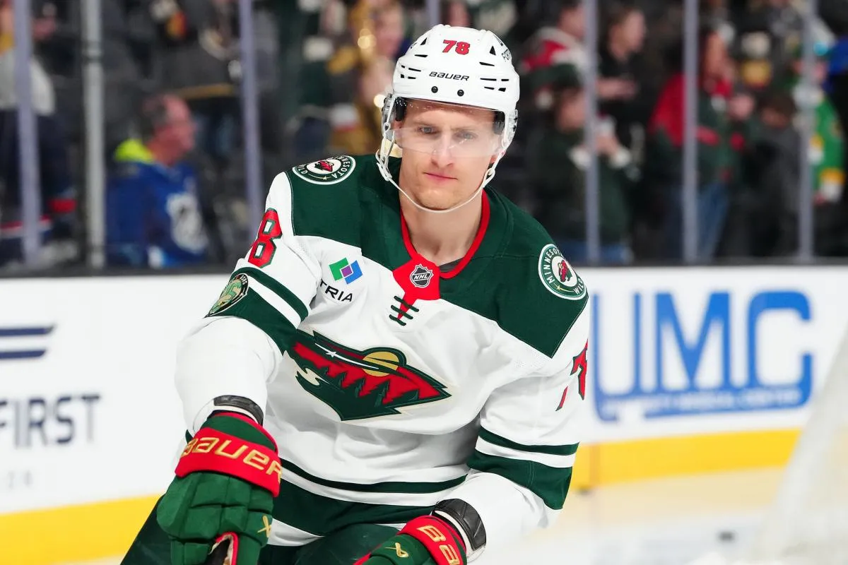 Nico Sturm stats hockey