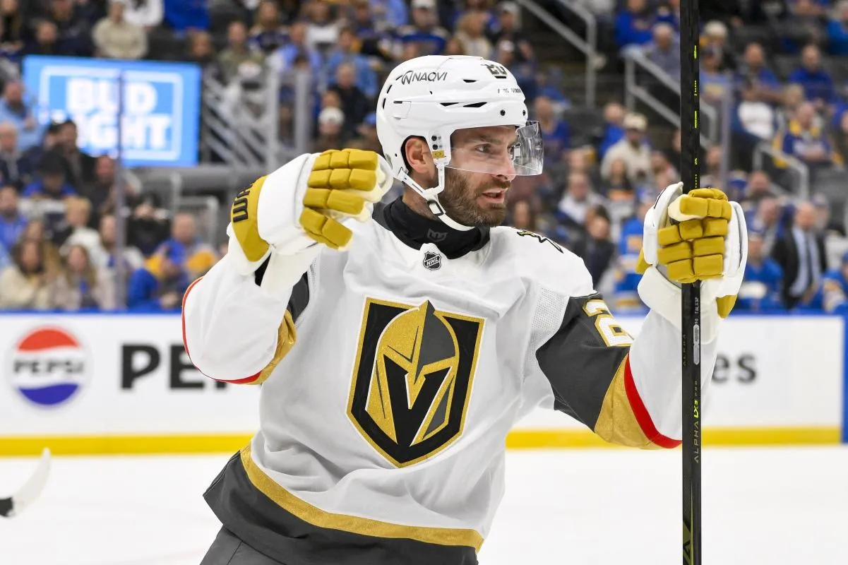 Brandon Saad stats hockey