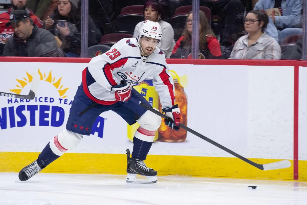 Hendrix Lapierre stats hockey