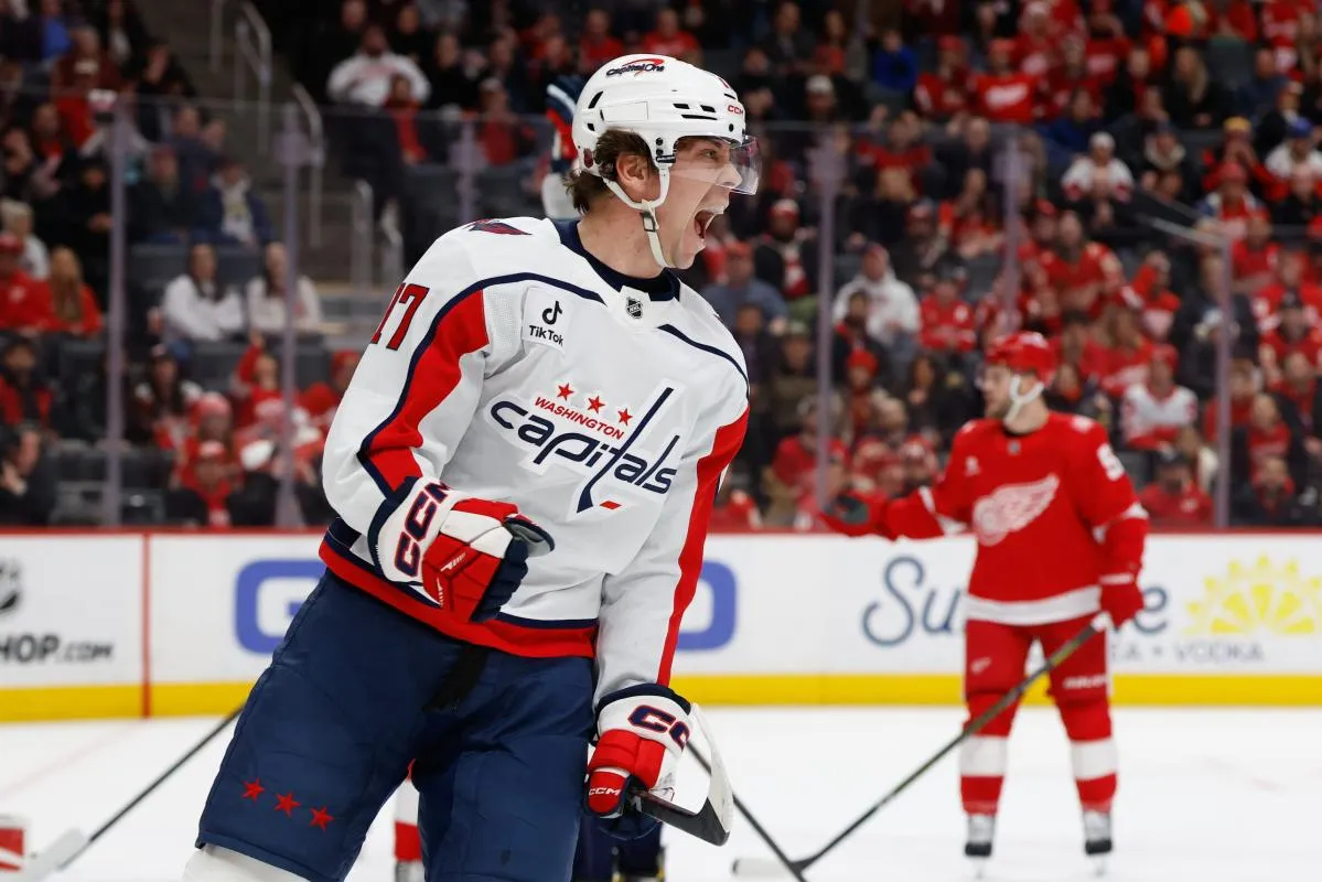 Dylan Strome stats hockey