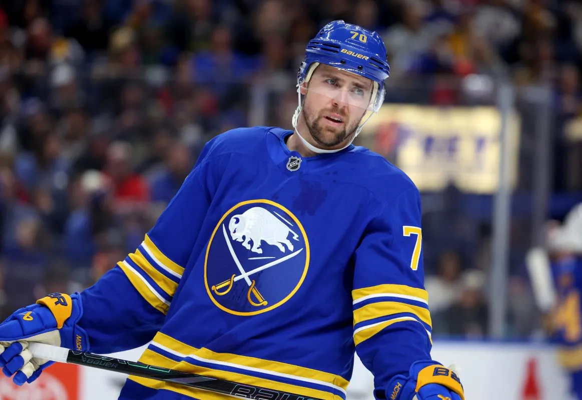 Tanner Pearson stats hockey