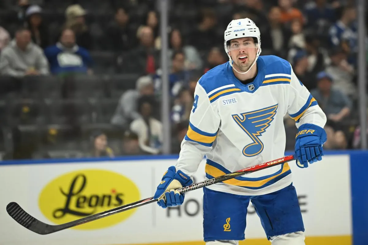 Justin Holl stats hockey