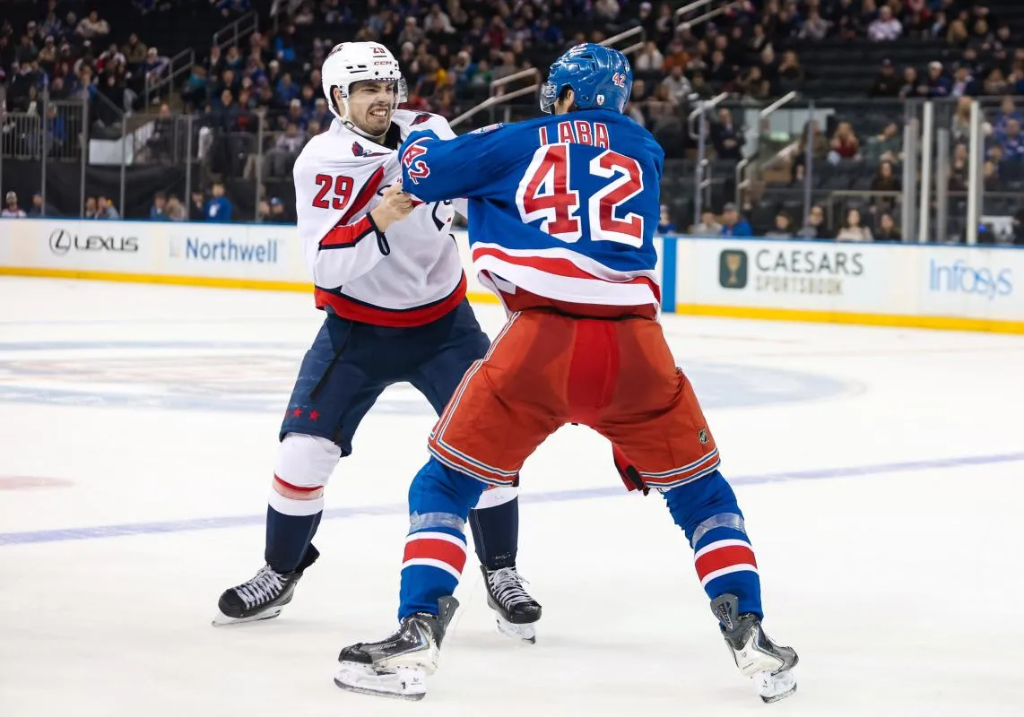 Hendrix Lapierre stats hockey
