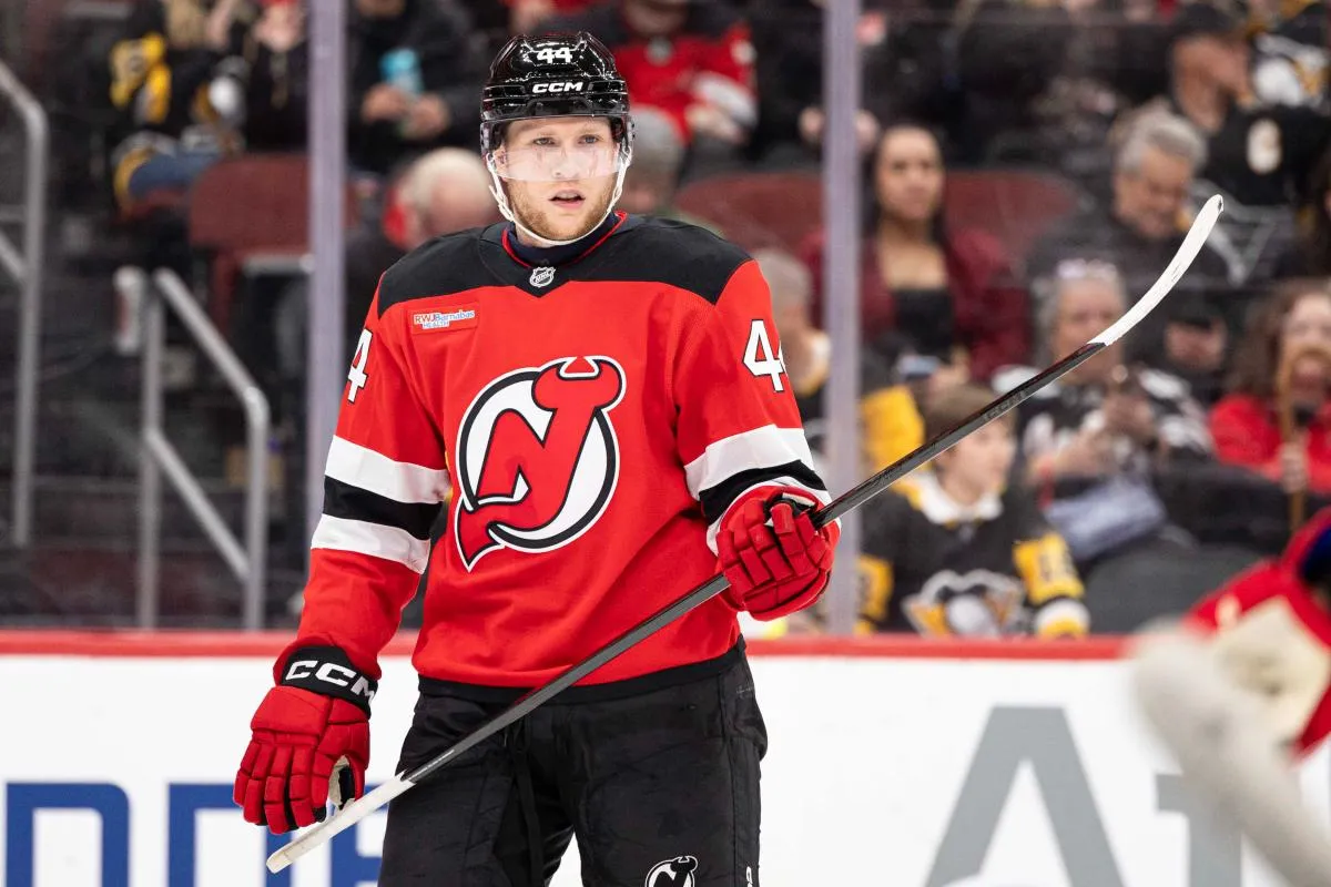 Dennis Cholowski stats hockey Dennis Cholowski stats hockey