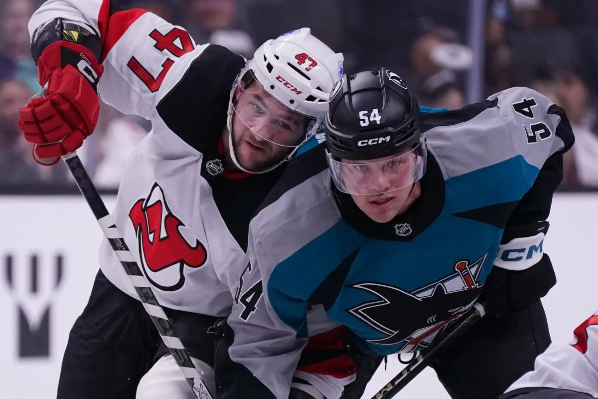 Patrick Giles stats hockey Patrick Giles stats hockey