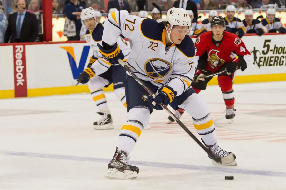 Luke Adam stats hockey Luke Adam stats hockey