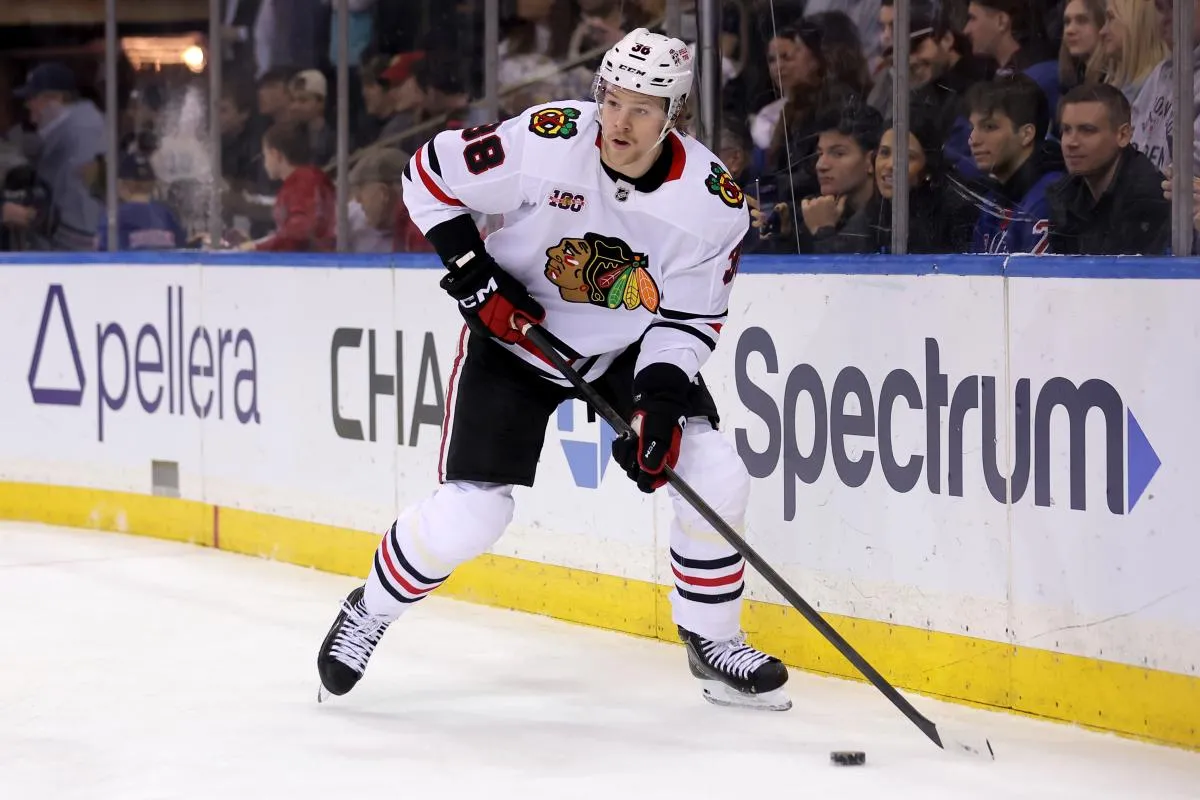Ethan Del Mastro stats hockey