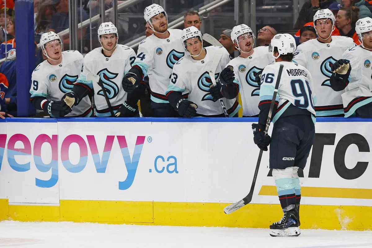 Logan Morrison stats hockey