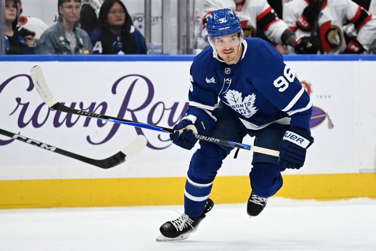 Jack Roslovic stats hockey