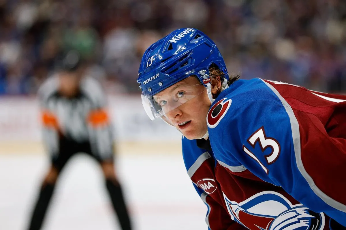T.J. Hughes stats hockey