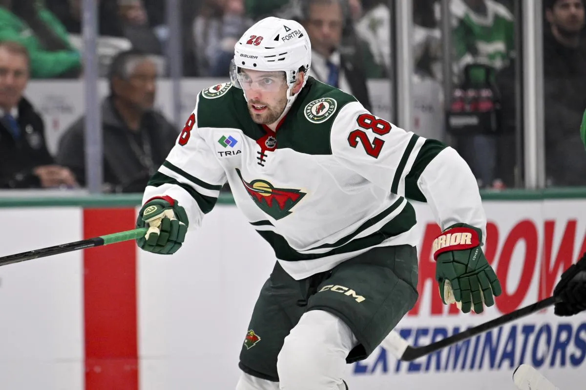 Justin Kirkland stats hockey