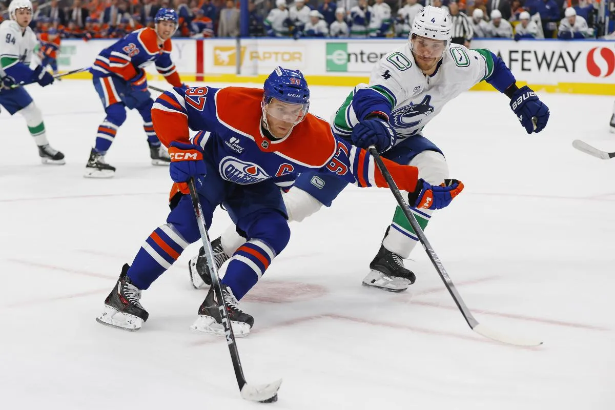 Jamie Oleksiak stats hockey