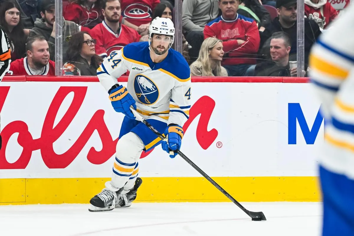 Dennis Gilbert stats hockey